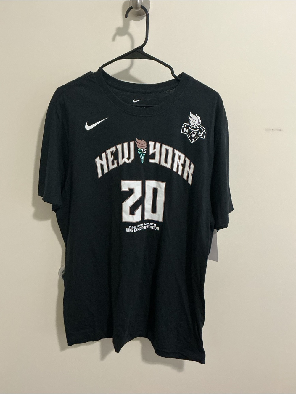 New! Nike WNBA New York Liberty Black Team Graphic T-Shirt - #20 NWT
